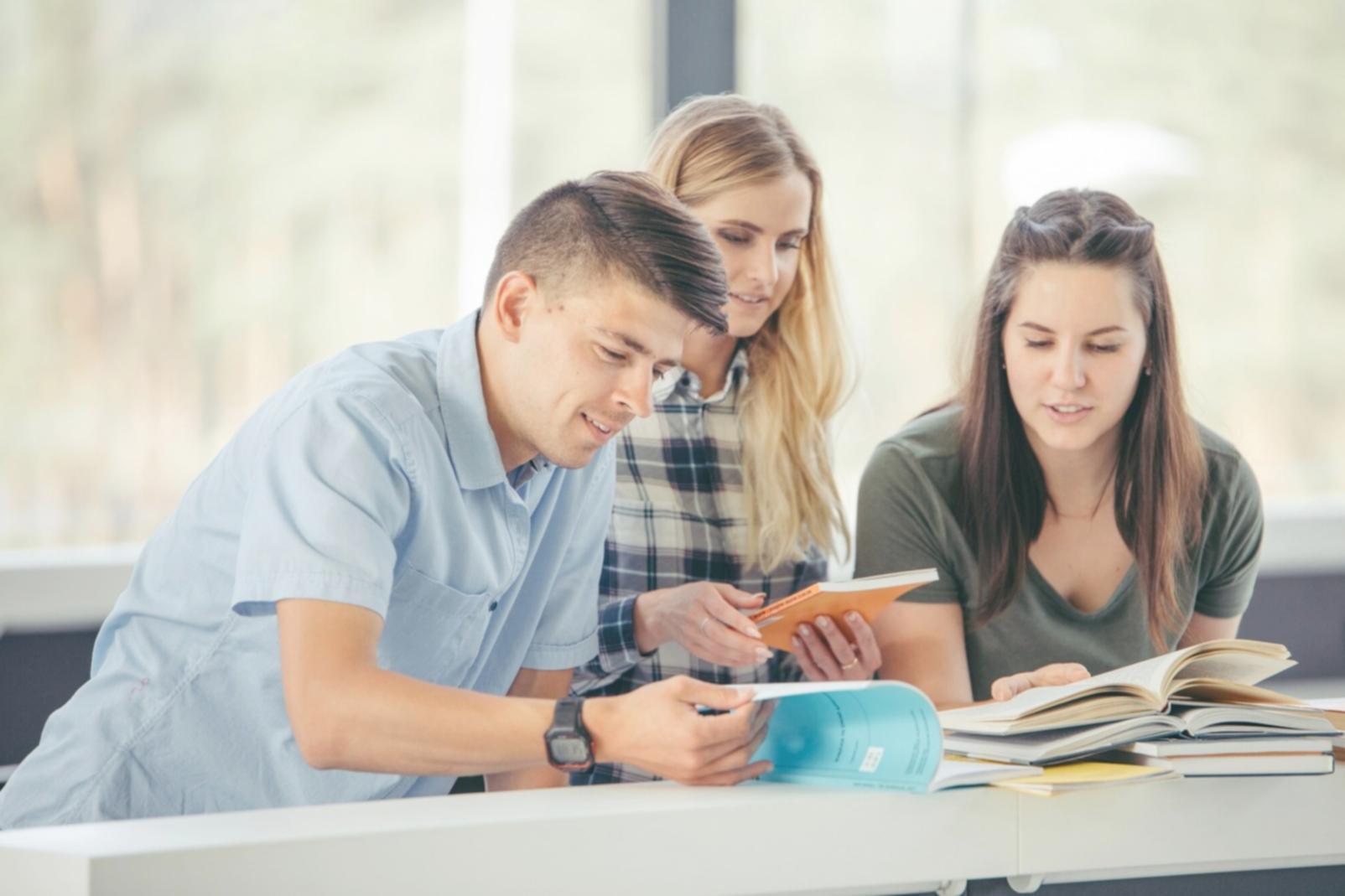 Finanzrecherche und Datenanalyse in der Praxis